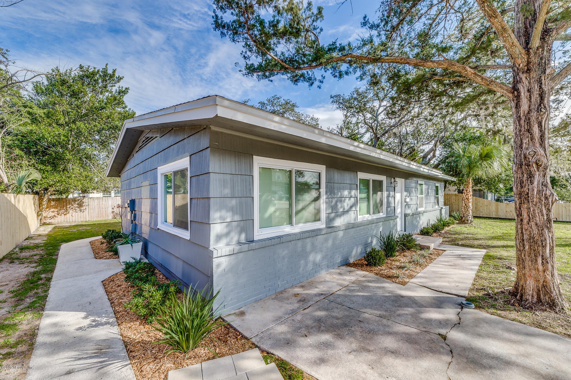 1029 Penman Road Jacksonville Beach, FL 32250 - Photo 6 of 44 Front