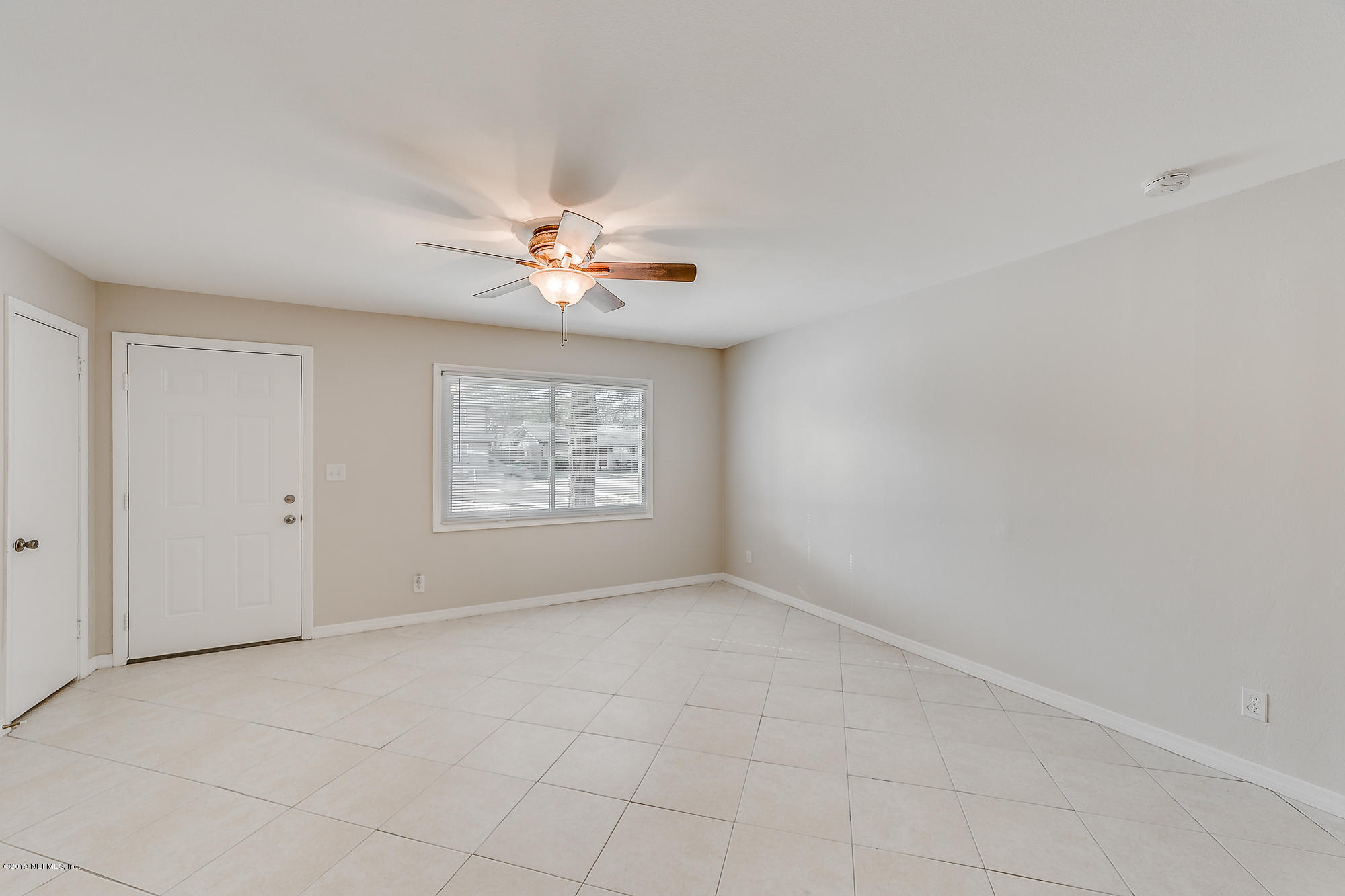1029 Penman Road Jacksonville Beach, FL 32250 - Photo 7 of 44 Family Room