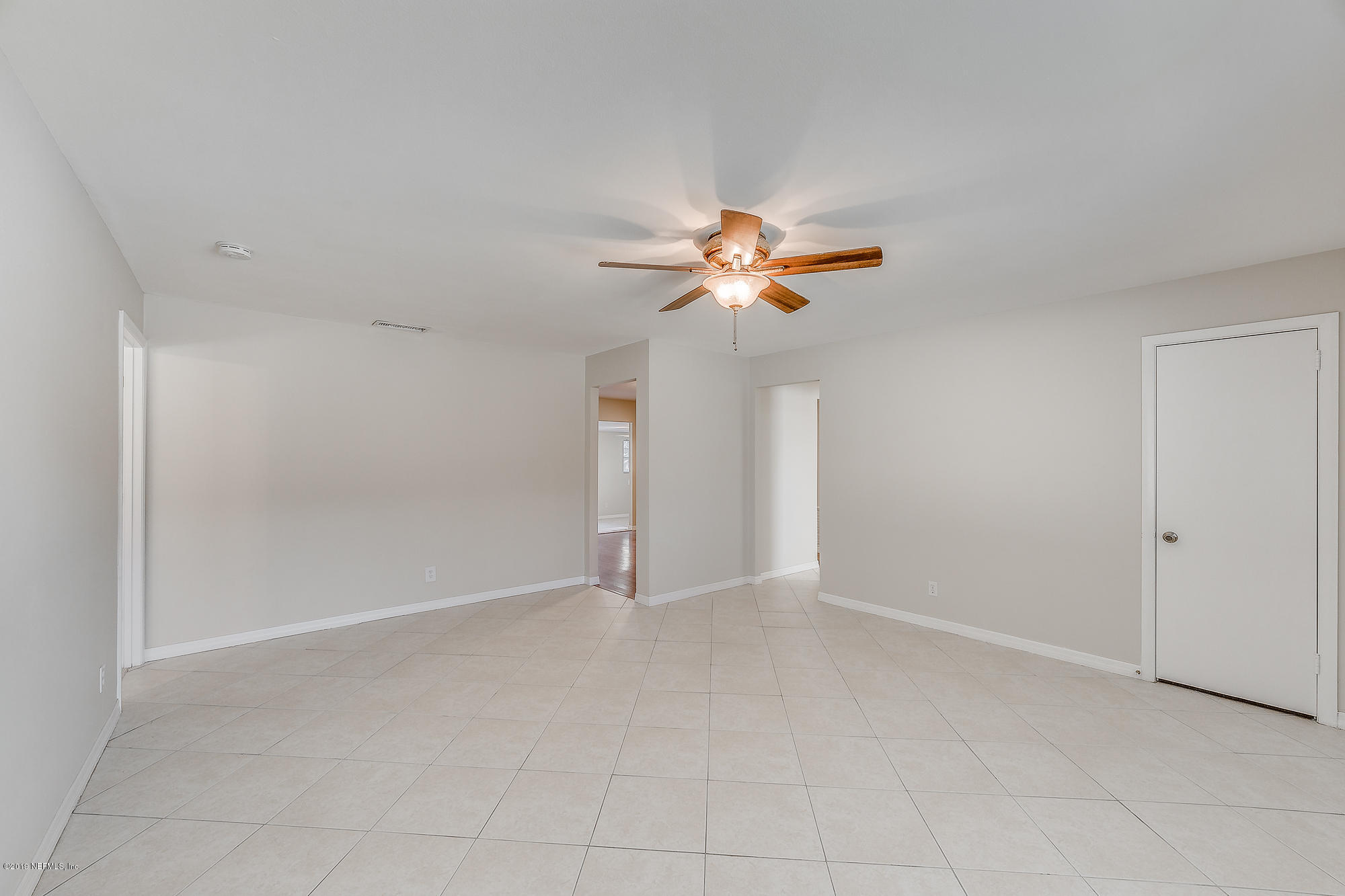 1029 Penman Road Jacksonville Beach, FL 32250 - Photo 9 of 44 Family Room
