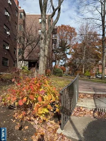 $1,500 | 401 Park Avenue, Unit 4D | Midtown East