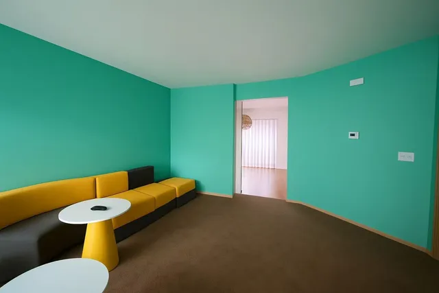 $245,000 | 1126 Village Center Parkway, Unit 6, Aurora, IL 60506