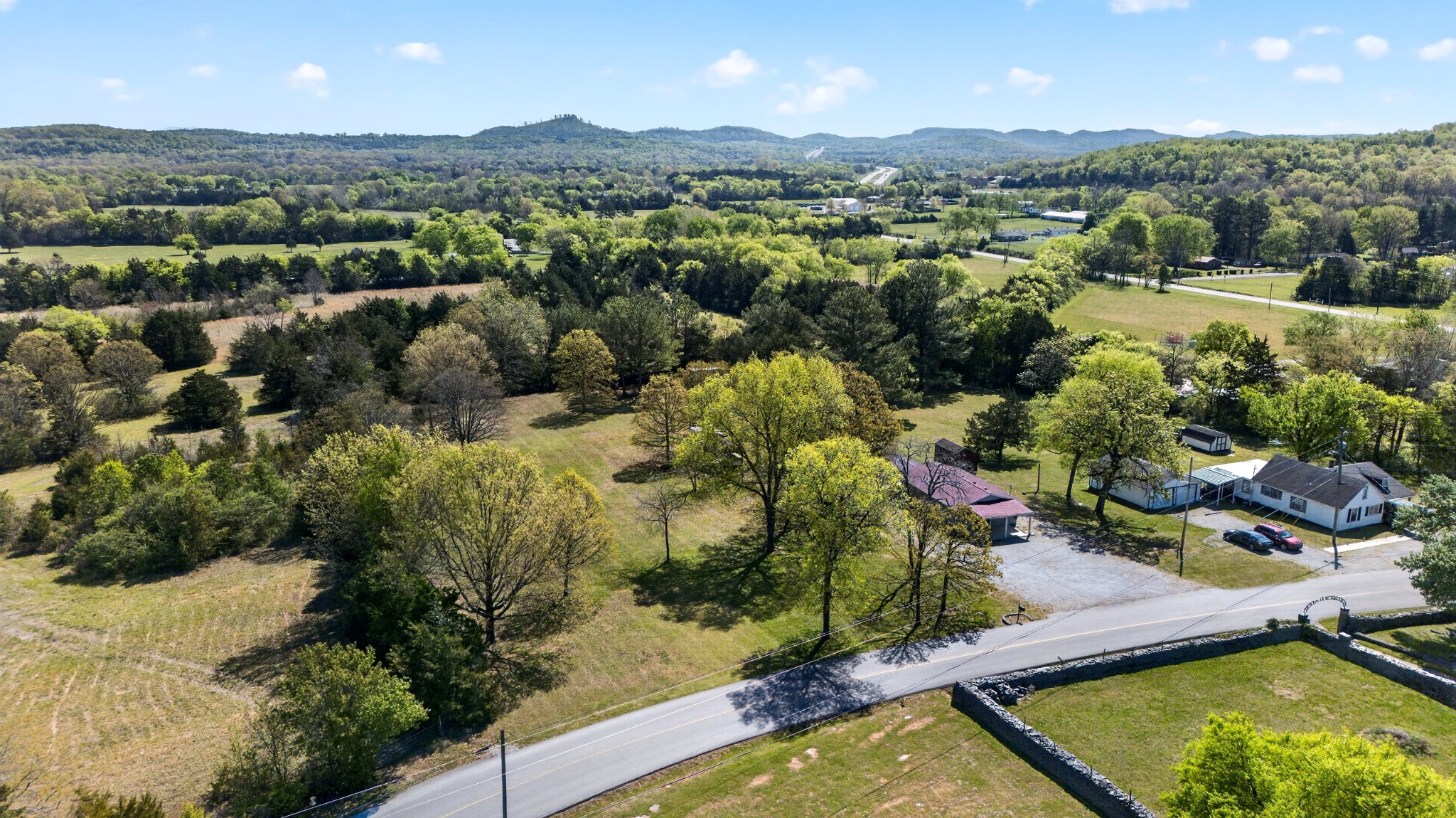 186 Baxter Road Murfreesboro, TN 37130 - Photo 37 of 39 a view of a lake in middle of the town