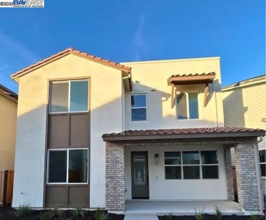 $919,990 | 352 Waypoint Drive, Napa, CA 94558