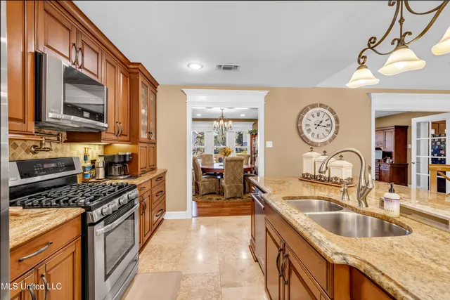 $435,000 | 425 Woodland Park Drive, Biloxi, MS 39531