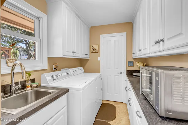 $435,000 | 425 Woodland Park Drive, Biloxi, MS 39531