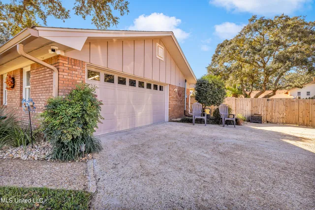 $435,000 | 425 Woodland Park Drive, Biloxi, MS 39531