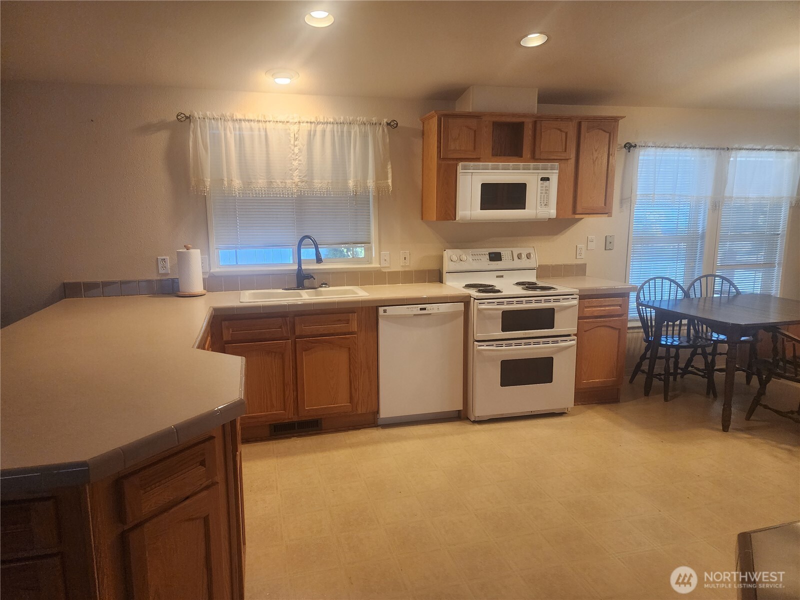 1101 South Scheuber Road, Unit 7 Centralia, WA 98531 - Photo 4 of 18