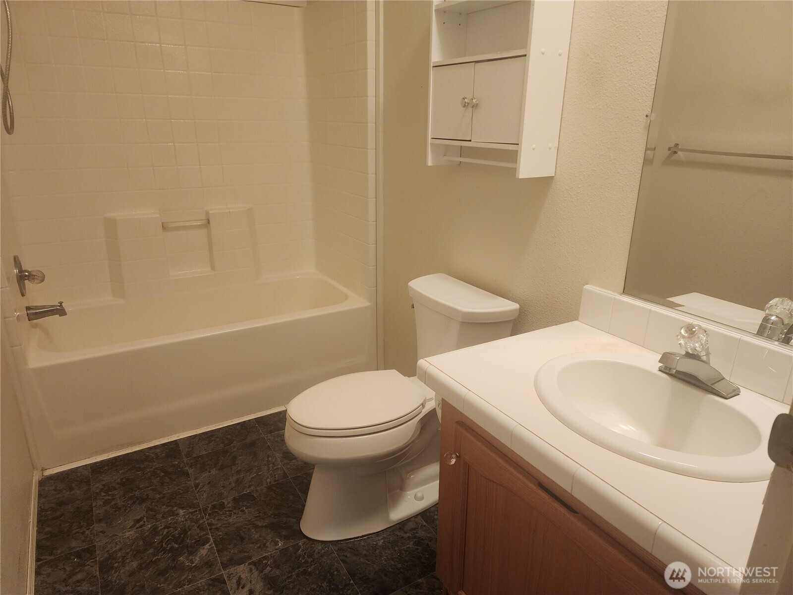 1101 South Scheuber Road, Unit 7 Centralia, WA 98531 - Photo 8 of 18