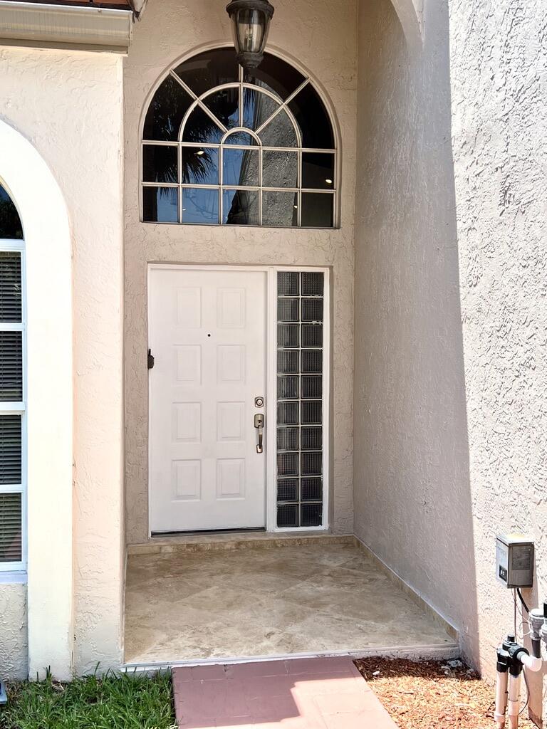 7271 Via Palomar Boca Raton, FL 33433 - Photo 2 of 24 36D40648-C5A4-48AF-9094-2431E9341210_1_1
