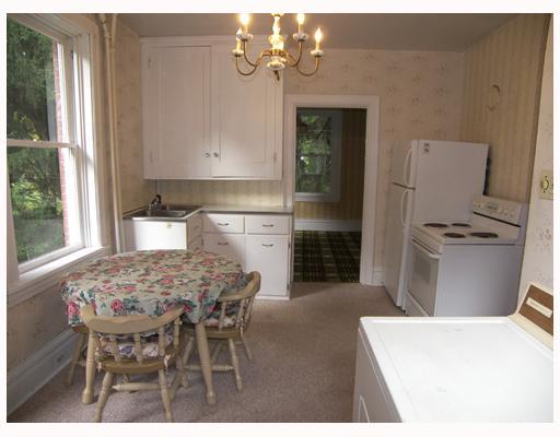 473 Saxman Road Latrobe, PA 15650 - Photo 6 of 8 Kitchen.