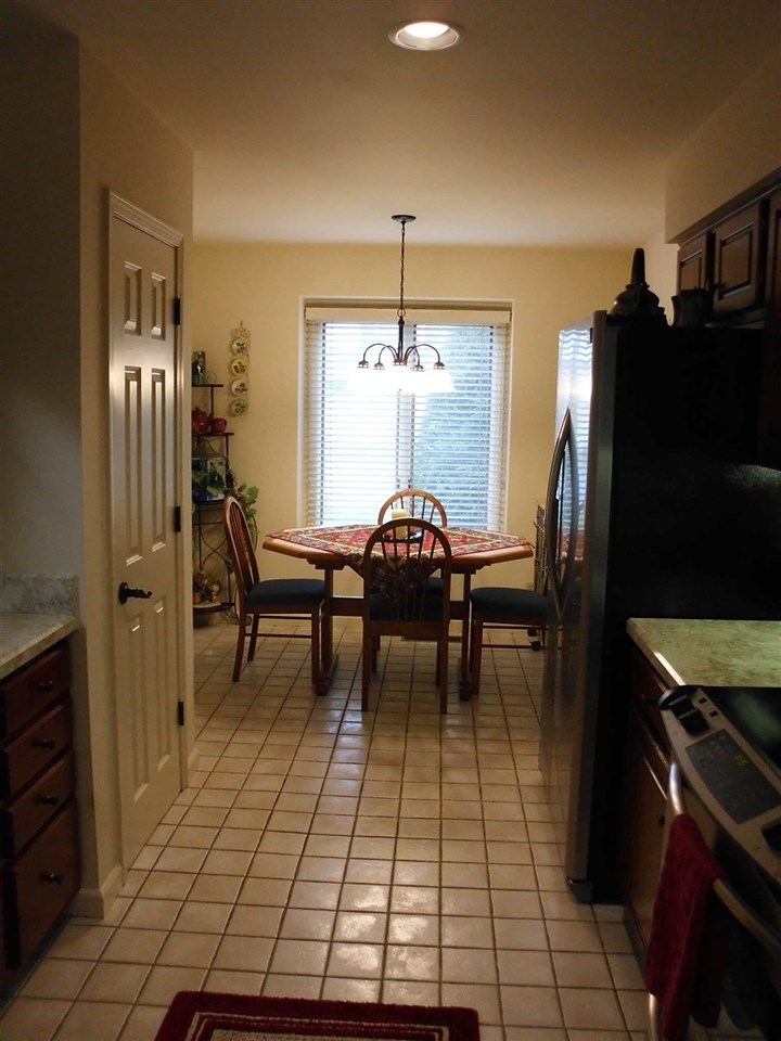1343 Timberlake Road Evansville, IN 47710 - Photo 8 of 22 Gallery Image 8