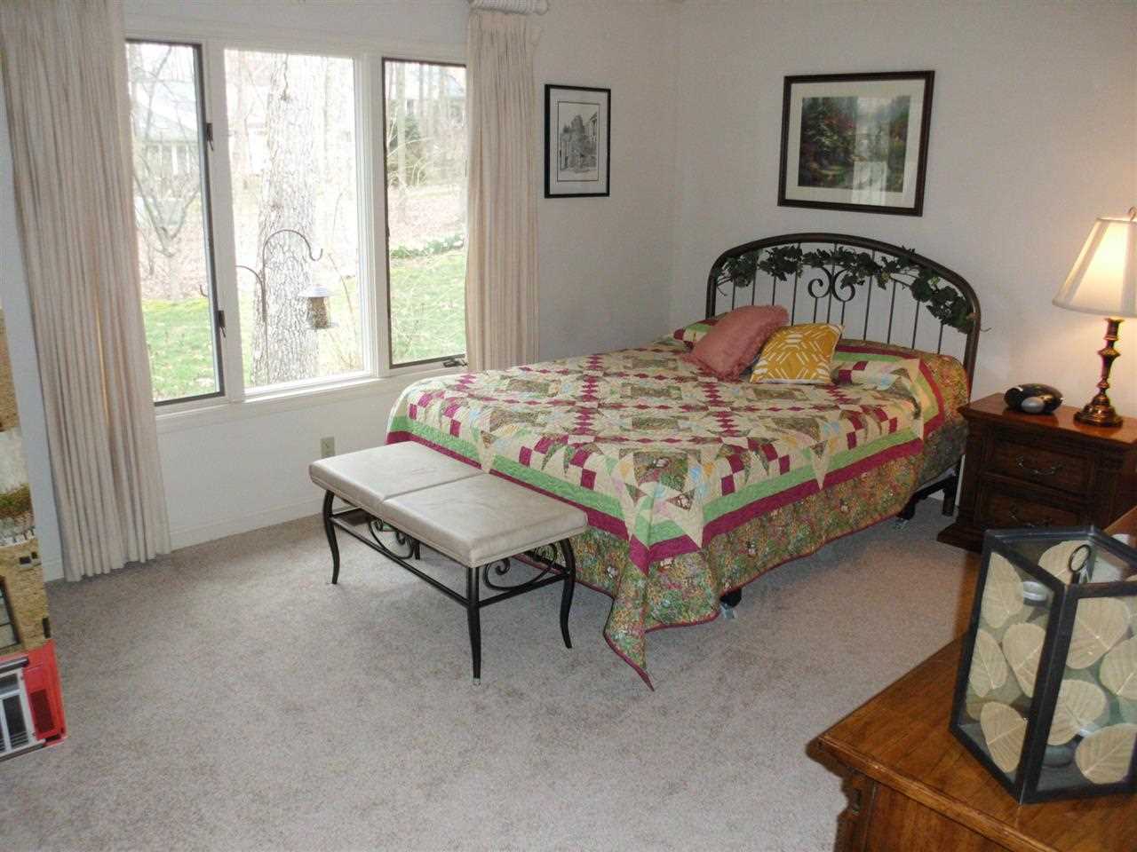 1343 Timberlake Road Evansville, IN 47710 - Photo 10 of 22 Gallery Image 10