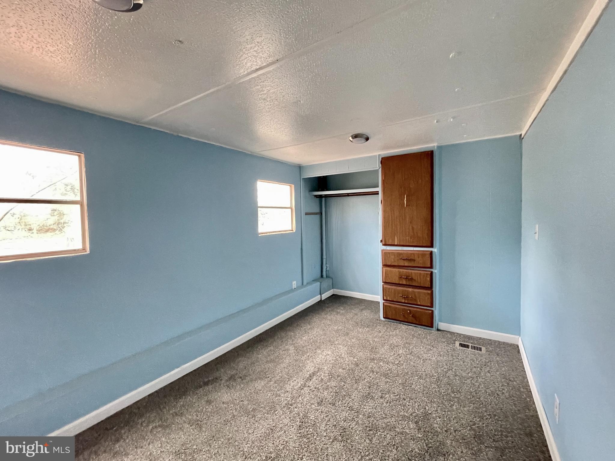 541 Fern Road Millville, NJ 08332 - Photo 13 of 15 an empty room with windows