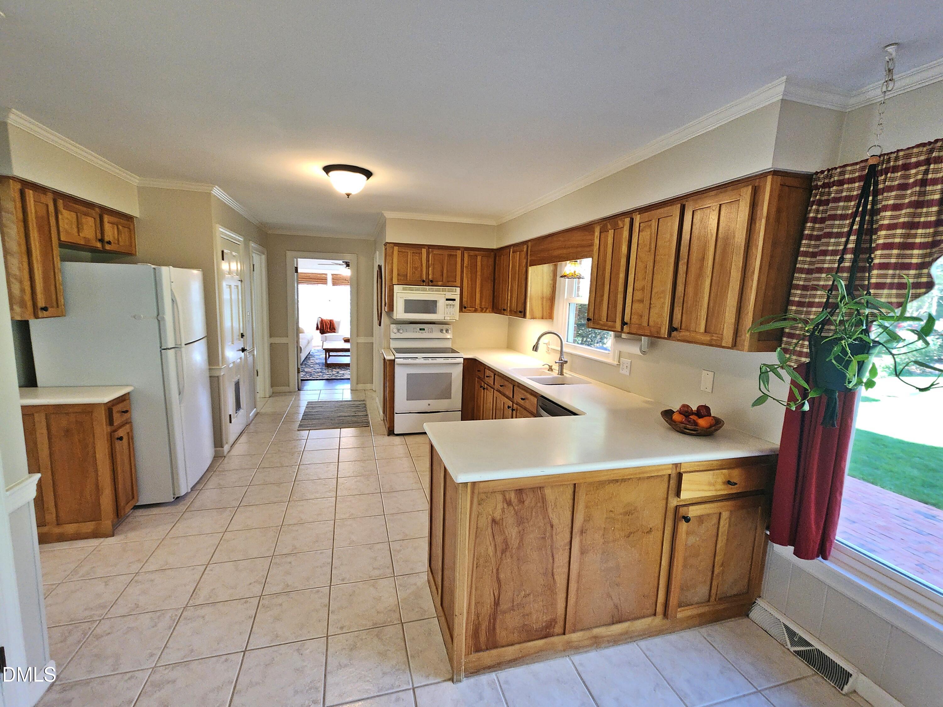 4704 Oak Park Road Raleigh, NC 27612 - Photo 27 of 62 20260318_163014