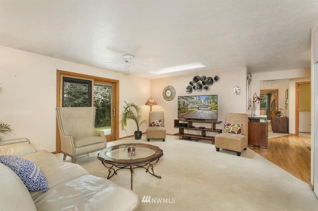 11220 Olympic View Road Northwest Silverdale, WA 98383 - Photo 11 of 25 Gallery Image 11