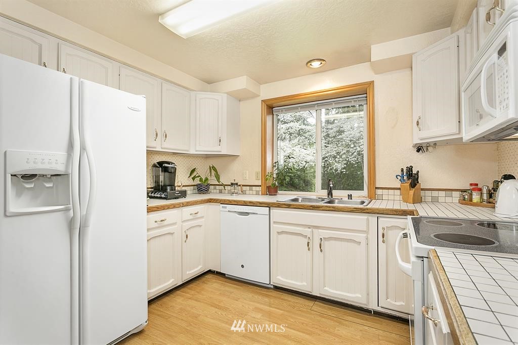 11220 Olympic View Road Northwest Silverdale, WA 98383 - Photo 13 of 25 Gallery Image 13