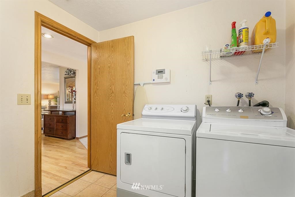 11220 Olympic View Road Northwest Silverdale, WA 98383 - Photo 17 of 25 Gallery Image 17