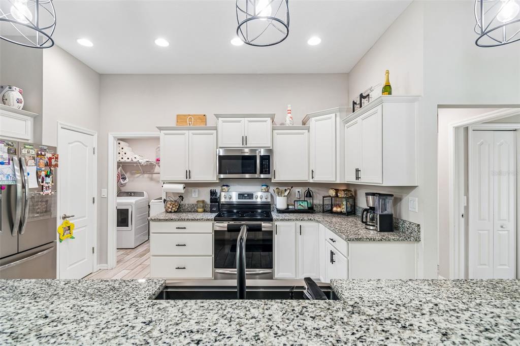 15476 Mulhatton Road Weeki Wachee, FL 34614 - Photo 6 of 26