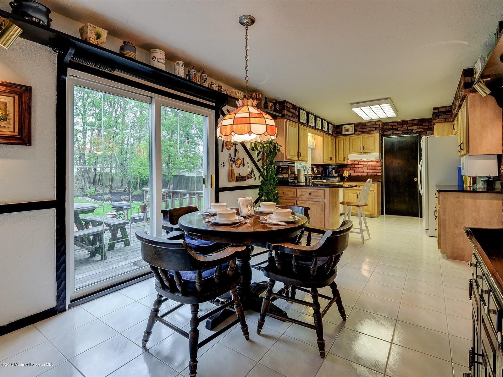 18 Apollo Road Manalapan, NJ 07726 - Photo 3 of 22 Kitchen