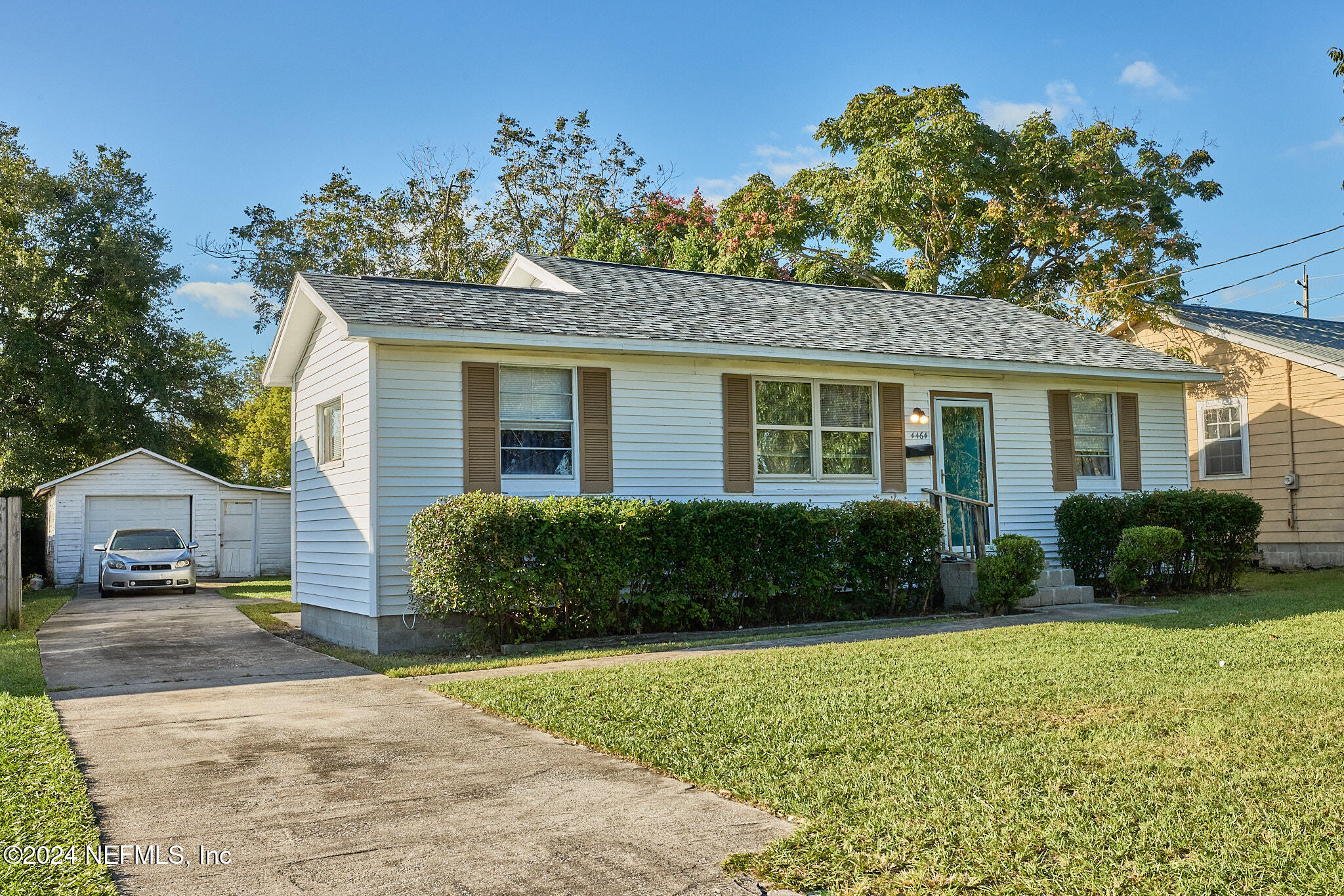 4464 Manchester Road Jacksonville, FL 32210 - Photo 2 of 27 Manchester 4