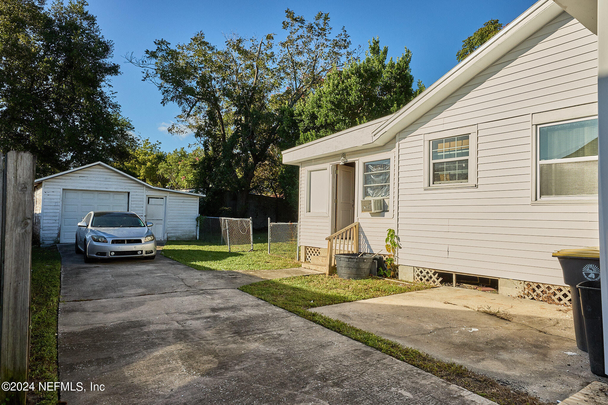 4464 Manchester Road Jacksonville, FL 32210 - Photo 4 of 27 Manchester 6