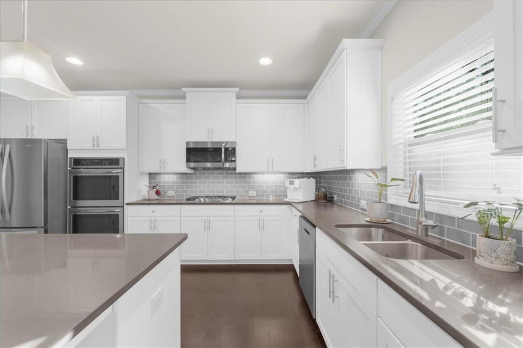 7580 Bromyard Terrace Cumming, GA 30040 - Photo 16 of 58