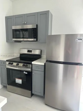 $1,600 | 12752 Southwest 211th Street, Unit 2, Miami, FL 33177