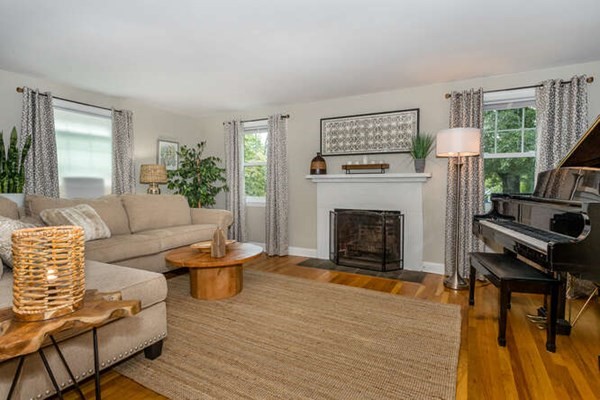 44 Nobel Road Dedham, MA 02026 - Photo 3 of 25 Gallery Image 3