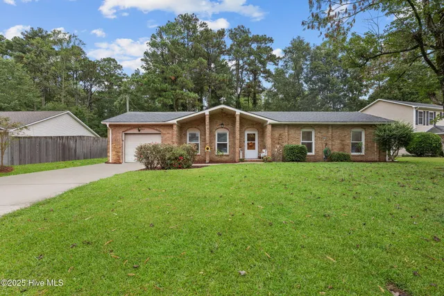 $238,000 | 237 Nottingham Drive, Havelock, NC 28532