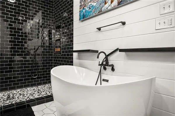 $875,000 | 54 Indian Creek Road, Woodworth, LA 71485