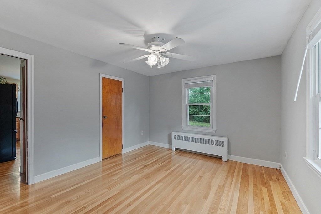 116 Worcester Road Sterling, MA 01564 - Photo 14 of 34 Gallery Image 14