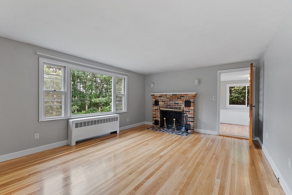 116 Worcester Road Sterling, MA 01564 - Photo 7 of 34 Gallery Image 7