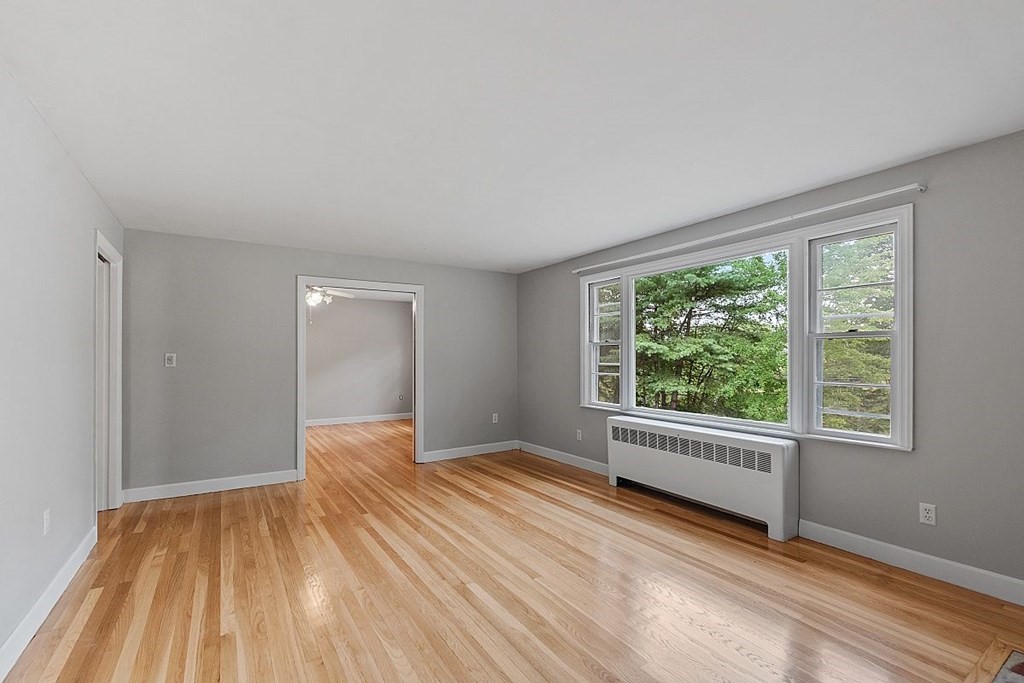 116 Worcester Road Sterling, MA 01564 - Photo 8 of 34 Gallery Image 8
