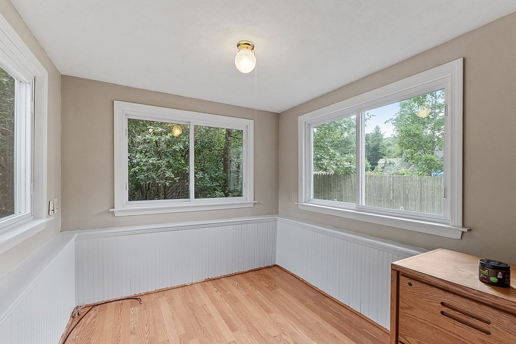 116 Worcester Road Sterling, MA 01564 - Photo 9 of 34 Gallery Image 9