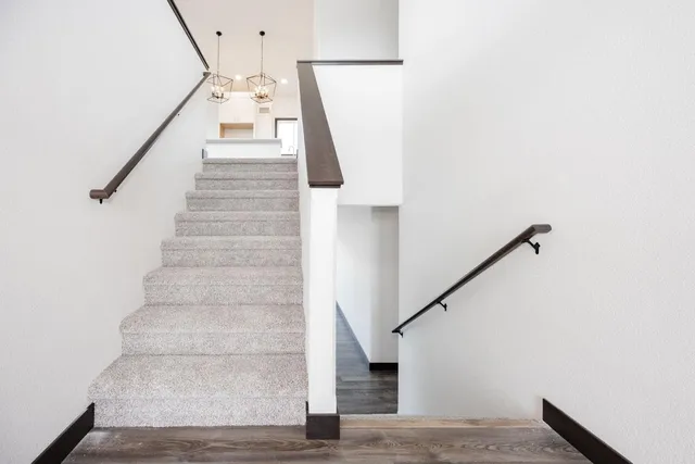 $613,000 | 656 Lake Forest Circle, Detroit Lakes, MN 56501