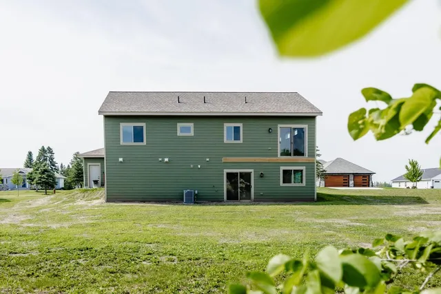 $613,000 | 656 Lake Forest Circle, Detroit Lakes, MN 56501