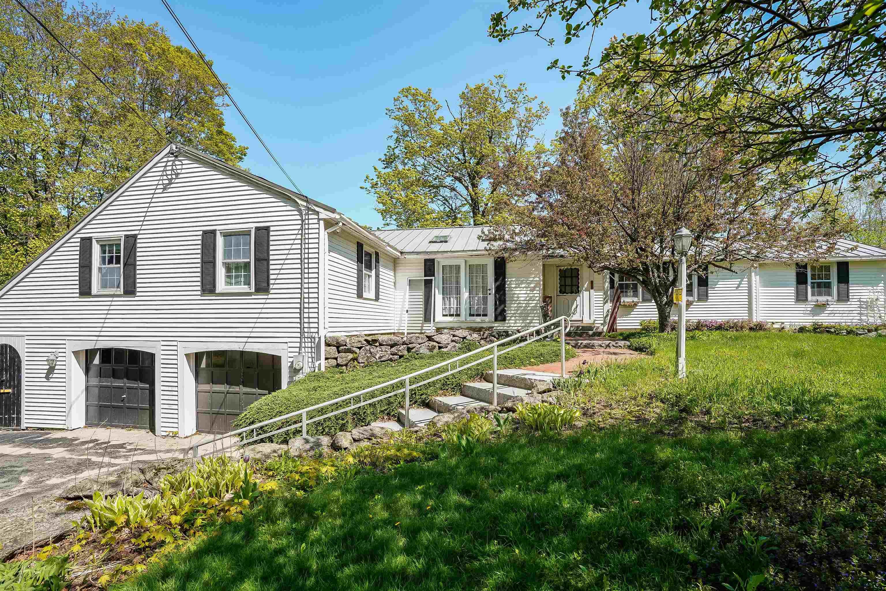 189 East Washington Road Hillsborough, NH 03244 - Photo 1 of 55