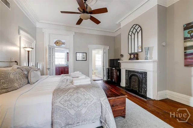 $2,250,000 | 28 East Taylor Street, Savannah, GA 31401