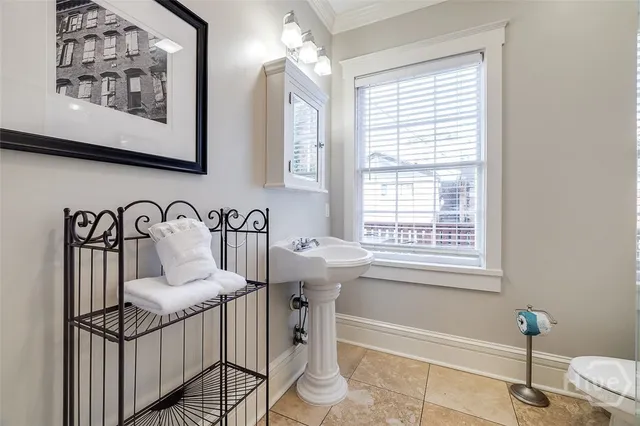 $2,250,000 | 28 East Taylor Street, Savannah, GA 31401