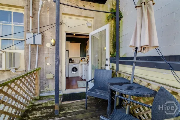 $2,250,000 | 28 East Taylor Street, Savannah, GA 31401