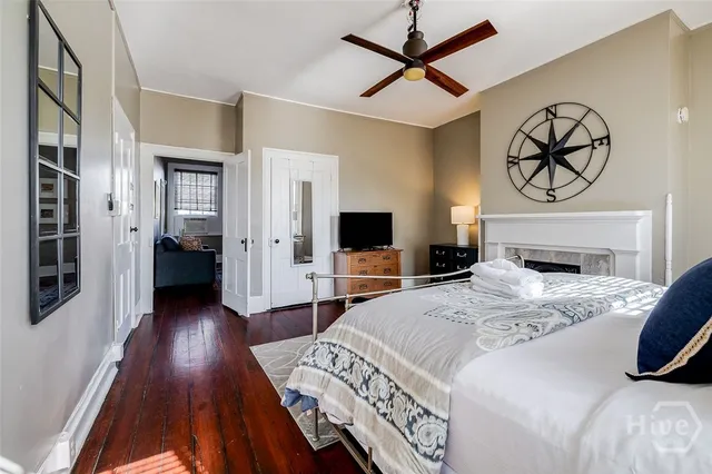 $2,250,000 | 28 East Taylor Street, Savannah, GA 31401