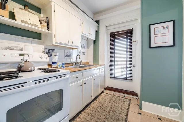 $2,250,000 | 28 East Taylor Street, Savannah, GA 31401