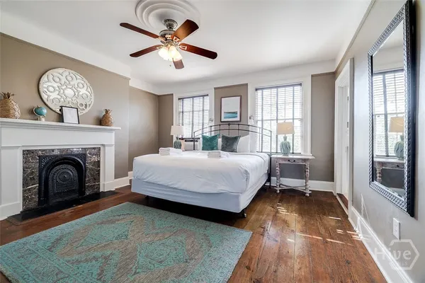 $2,250,000 | 28 East Taylor Street, Savannah, GA 31401