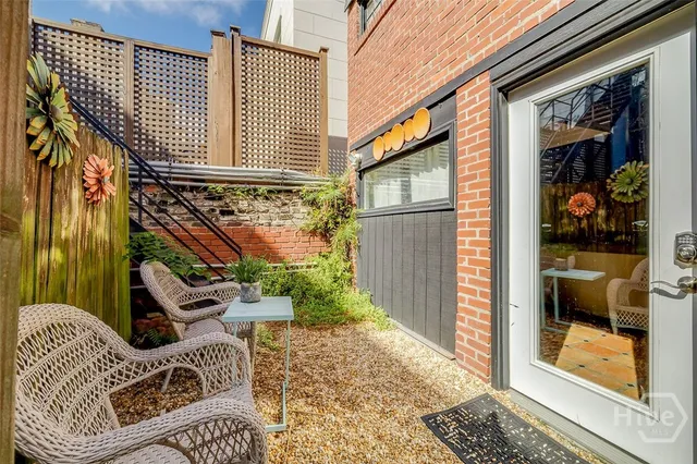 $2,250,000 | 28 East Taylor Street, Savannah, GA 31401