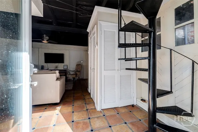 $2,250,000 | 28 East Taylor Street, Savannah, GA 31401