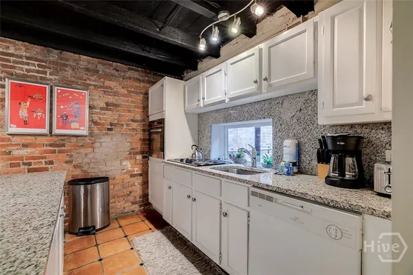 $2,250,000 | 28 East Taylor Street, Savannah, GA 31401