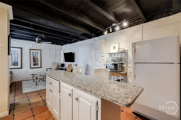 $2,250,000 | 28 East Taylor Street, Savannah, GA 31401