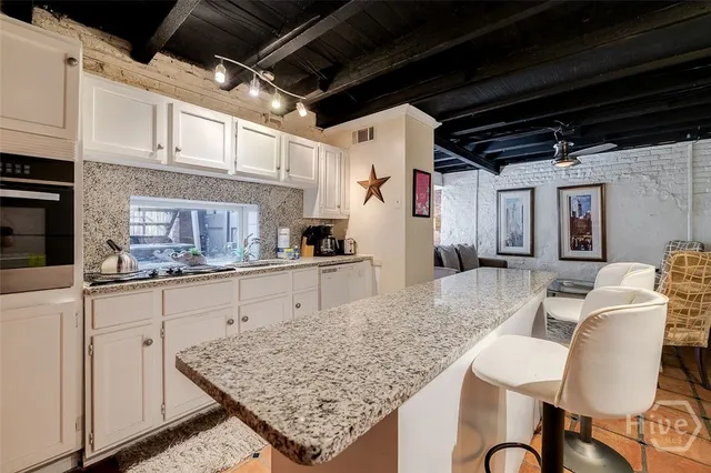 $2,250,000 | 28 East Taylor Street, Savannah, GA 31401