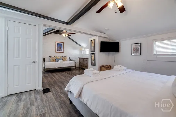 $2,250,000 | 28 East Taylor Street, Savannah, GA 31401