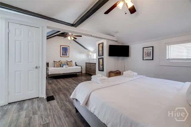 $2,250,000 | 28 East Taylor Street, Savannah, GA 31401